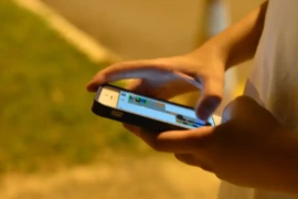 Rolagem infinita será proibida para crianças em redes sociais, prevê nova regulamentação