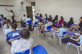 Brasil reduz distância para países ricos no Pisa, mas segue abaixo da média